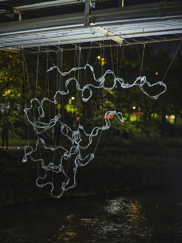 글로리홀3